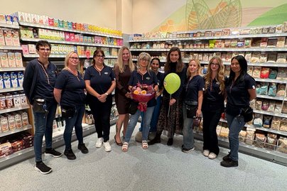 Team von DM mit Center Managerin Katharina Gfrerer